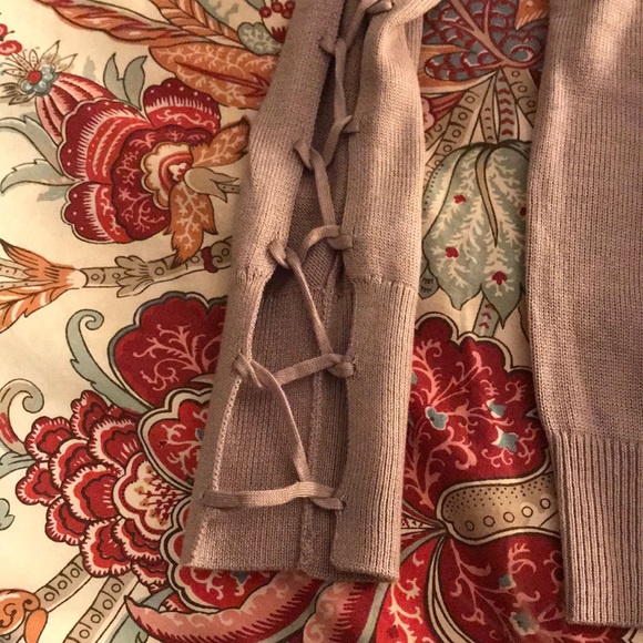 Sweater - Picture 2 of 2